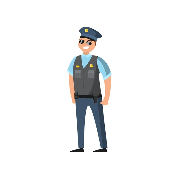 キャップとメガネで警察のバッジを持つ青い制服を着た警官は、人々を保護する彼の毎日の仕事を行います. — ストックベクタ