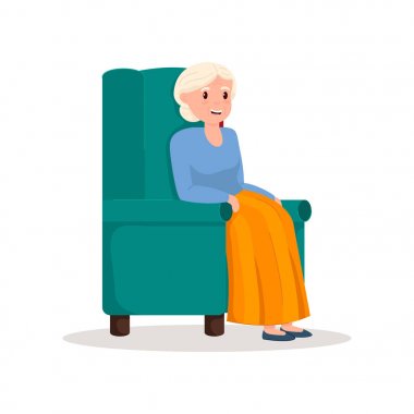 Sevimli gülümseyen emekli kadın yeşil yumuşak koltukta kalmak