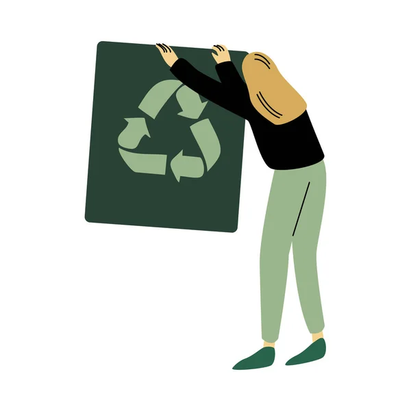 Eco dobrovolnice v zelených kalhotách stojí s recyklačním plakátem. Vektorová ilustrace v kresleném stylu. — Stockový vektor