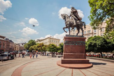 Lviv, Ukrayna - 20 Haziran, 2018:Monument için Danylo Halytskyi Lviv, Ukrayna