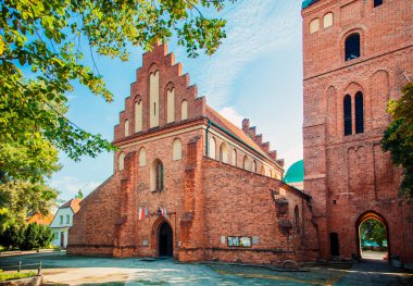 Kutsal bakire Meryem, Varşova, Polonya ziyaret Kilisesi