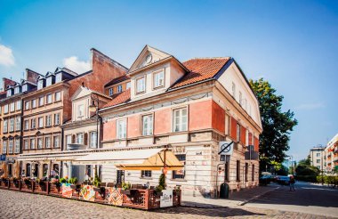 Varşova, Polonya - 21 Ağustos 2017: street Varşova, Polonya