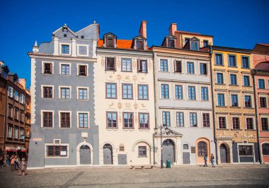 Varşova, Polonya - 21 Ağustos 2017: Pazar Meydanı, Varşova, Polonya