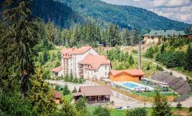 Karpat Dağları bölgesinde Zakhar Berkut otel 