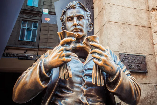 Lviv, Ukrayna - 16 Haziran 2018: anıt için Leopold von Sacher-Masoch Lviv 