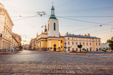Johann Georg Pinsel Müzesi, sakral Barok heykel (eski zavallı Clares Kilisesi)