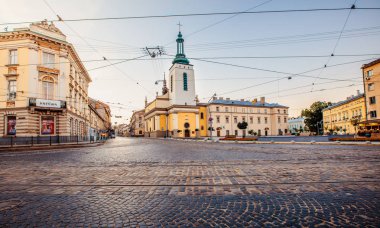 Johann Georg Pinsel Müzesi, sakral Barok heykel (eski zavallı Clares Kilisesi)
