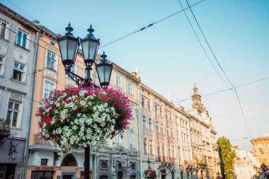Lviv, Ukrayna - 21 Haziran 2018: fener Pazar Meydanı Lviv, Ukrayna