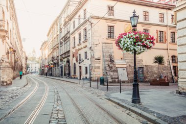 Lviv, Ukrayna - 21 Haziran 2018: fener Pazar Meydanı Lviv, Ukrayna