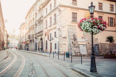 Lviv, Ukrayna - 21 Haziran 2018: fener Pazar Meydanı Lviv, Ukrayna