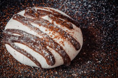 Meringues chocoate arduvaz tepsi ile