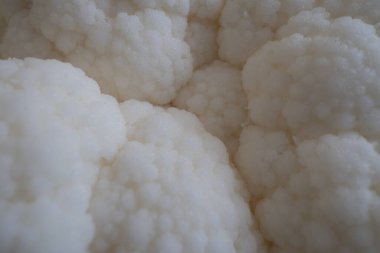 Beyaz karnabahar dokusuna yakın çekim.