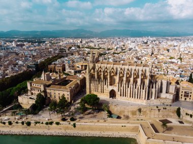 Palma de Mallorca Santa Maria Katedrali havadan görünümü, La Seu, İspanya 2018