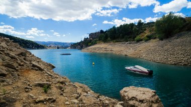 İspanya gölünde tekne,