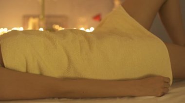 Egzotik Spa kadın, yüz Masaj Başlarken