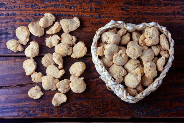 Sojabohnenfleisch Brocken Einem Korb Mit Herzform Ansicht Von Rohen Sojabohnen — Stockfoto