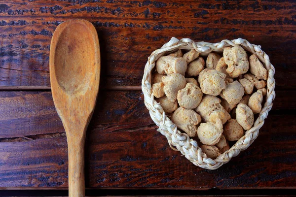 Sojabohnenfleisch Brocken Einem Korb Mit Herzform Ansicht Von Rohen Sojabohnen — Stockfoto