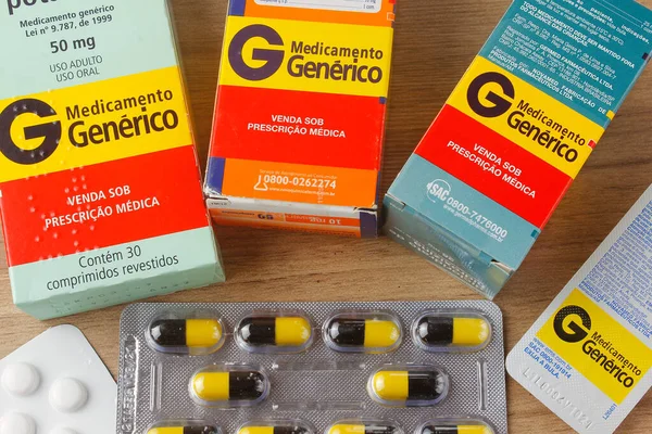 Rio Janeiro Brasil Setembro 2020 Caixas Medicamentos Genéricos Sobre Mesa — Fotografia de Stock