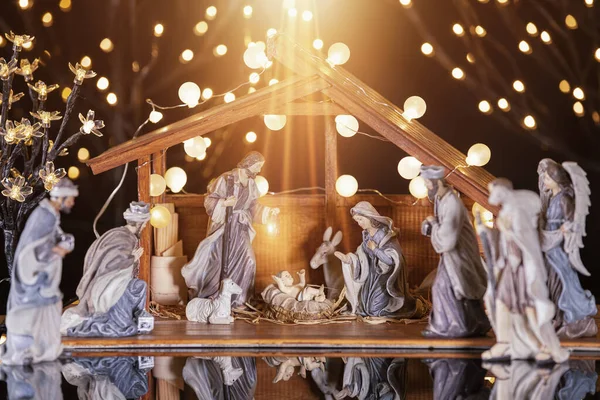 Χριστουγεννιάτικη σκηνή; Ιησούς Χριστός, Μαρία και Ιωσήφ — Φωτογραφία Αρχείου