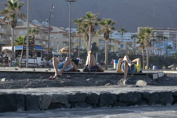 güneş yorgun erkek dinlenme