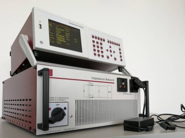 Güç harmonikler ve titreme güç hattı sağlanan cihazların ölçmek için Emc test donanımları