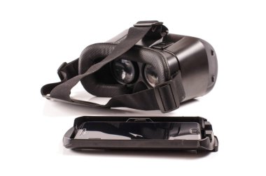 Beyaz arka plan üzerinde izole sanal gerçeklik Vr gözlük