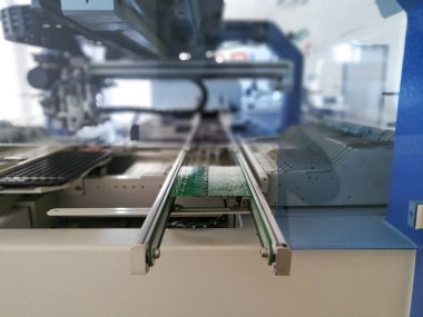 Elektronik bileşenleri olmayan yazdırılmış devre kartı montaj için hazır