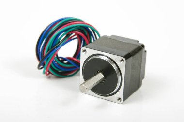 Step veya cnc içinde kullanılan hassas hareket için adım motor