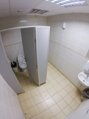 Boş modern ofis tuvalet interrior