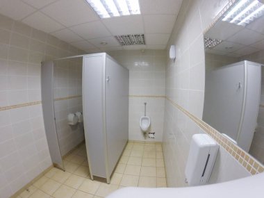Boş modern ofis tuvalet interrior