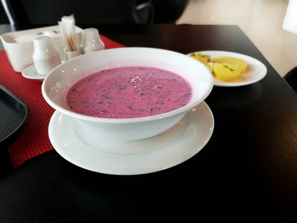 Traditional Lithuanian Cold Soup Called Saltibarsciai Made Cucumber Beets Dill — Stock Photo, Image