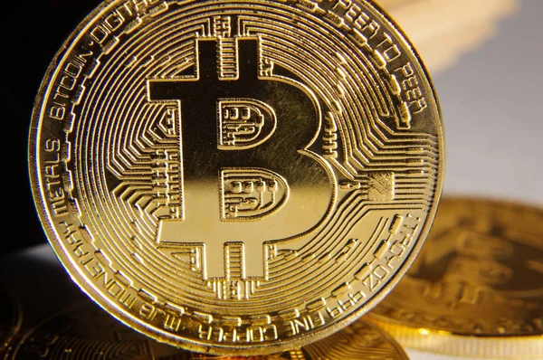 Bitcoin Είναι Ένα Εικονικό Νόμισμα Αλλά Αυτό Κέρμα Είναι Ένα — Φωτογραφία Αρχείου