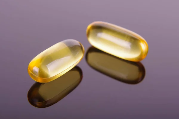 Makro yakın çekim Omega 3 vitamini yağ asitleri kapsül sağlıklı yaşam için