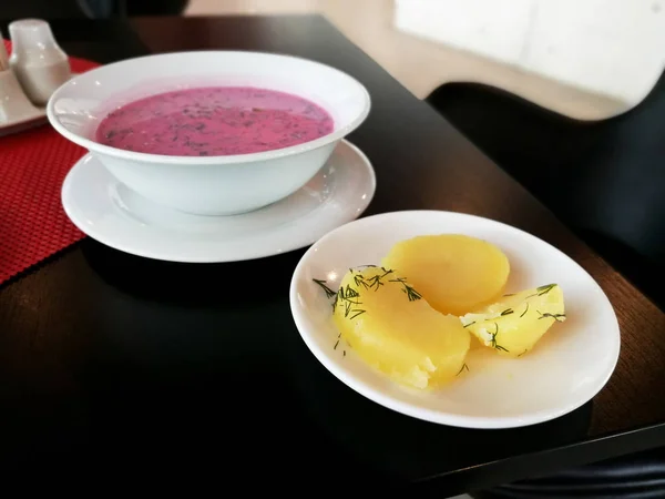 Traditional Lithuanian Cold Soup Called Saltibarsciai Made Cucumber Beets Dill — Stock Photo, Image