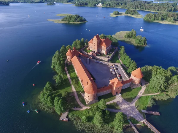 Vista Aérea Del Castillo Isla Trakai Lago Galve Lituania —  Fotos de Stock