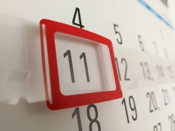 11O Dia Marcado Com Marcador Vermelho Calendário Parede Escritório — Fotografia de Stock