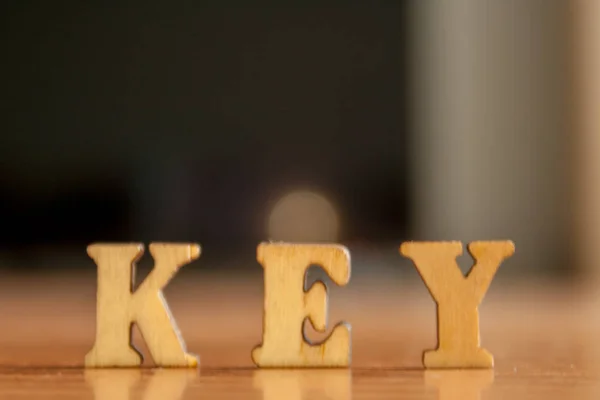 Palabra Llave Hecha Letras Madera Inscripción Madera Mesa —  Fotos de Stock