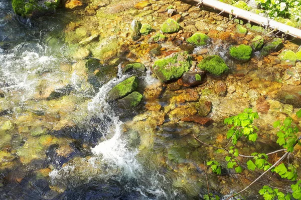 Cachoeira Turvação Com Uma Água Corrente Pedras Estão Redor Das — Fotografia de Stock