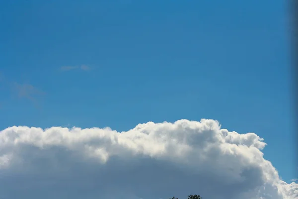 Céu Azul Com Nuvens Fundo — Fotografia de Stock