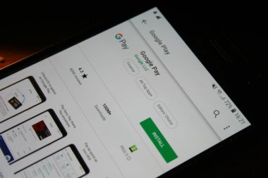 Rzeszow, Polonya - 25/10/2018 - Google ödeme / Gpay logo app Samsung telefon ekran