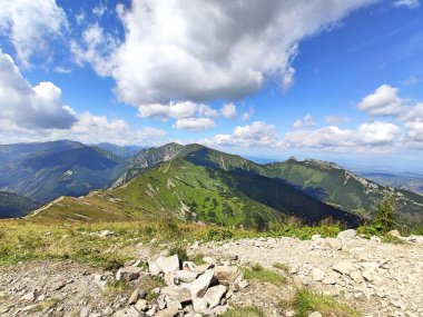 Tatra dağları. Kasprowy Wierch Dağı 'nın tepesinden bak. Tatry, Polonya.