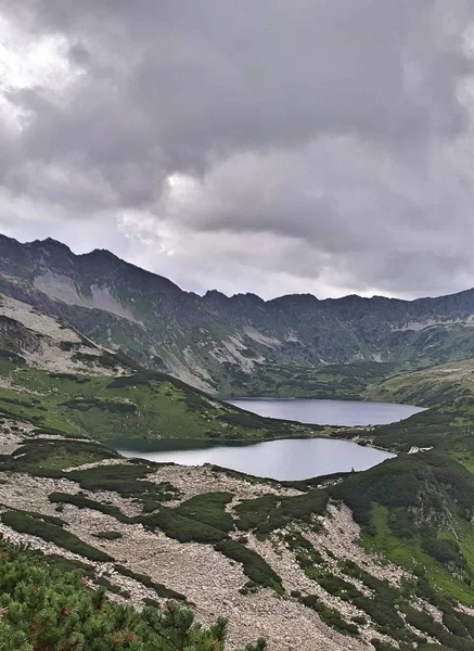 欧洲波兰塔特拉山脉的五个池塘谷 美丽的山景 — 图库照片