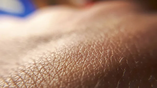 茶色の肌の手を閉じます マルコ人間の皮膚 清潔で健康的な体の皮膚の背景 — ストック写真