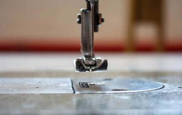 Sewing Machine Foot Needle Close Macro Empty Space Text Craft — Stock Photo, Image