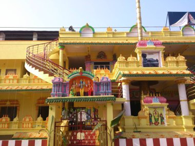 Güney Hindistan, Bangalore 'daki ISKCON Tapınağı