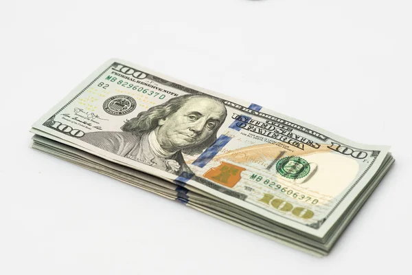 Pakiet Nowe Rachunki 100 Dolarów Białym Tle — Zdjęcie stockowe