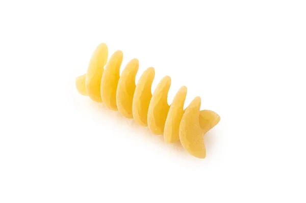 Gele Rotini Vorm Van Pasta Witte Achtergrond Geïsoleerd — Stockfoto