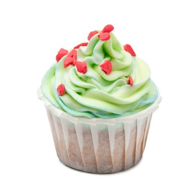 Beyaz arka planda kırmızı süslemeli naneli kek. izole