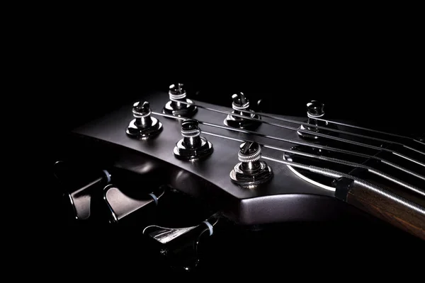 Six String Basszusgitár Fej Vonósok Machineheads Closeup — Stock Fotó