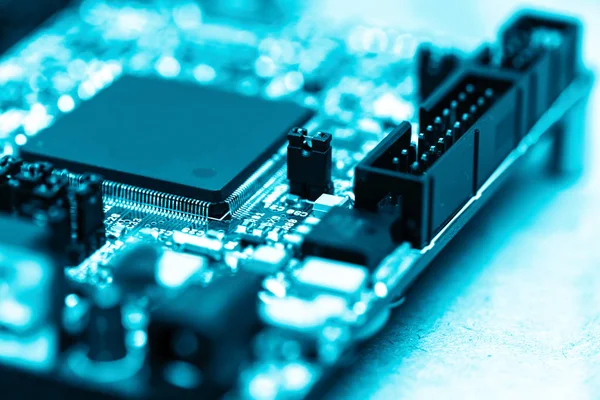Koncepcja elektronicznego obwodu drukowego CPU w zakresie edukacji inżynieryjnej — Zdjęcie stockowe